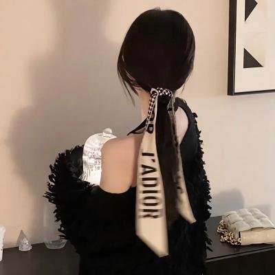 维奥莱特·诺齐埃尔